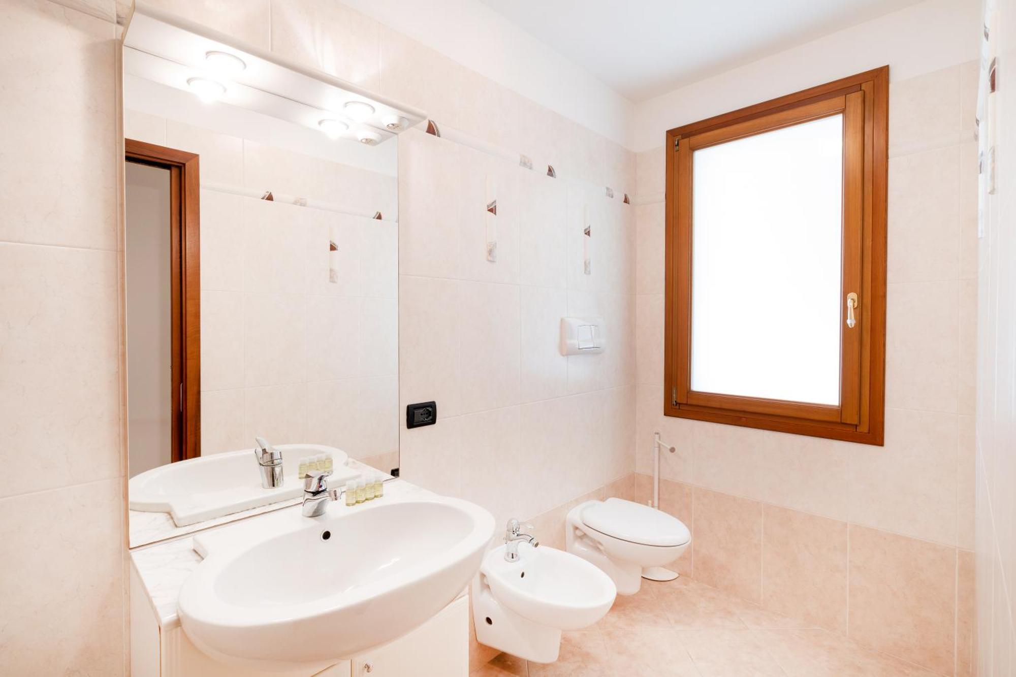 Elegante E Luminoso, Spazio Esterno Privato Βενετία Εξωτερικό φωτογραφία